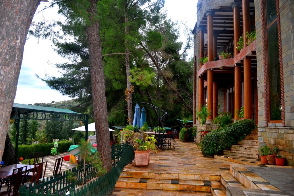 Hotel Castle Park Berat Exteriér fotografie