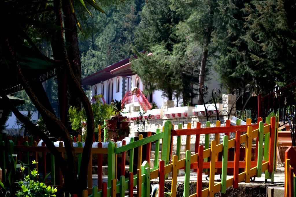 Hotel Castle Park Berat Exteriér fotografie