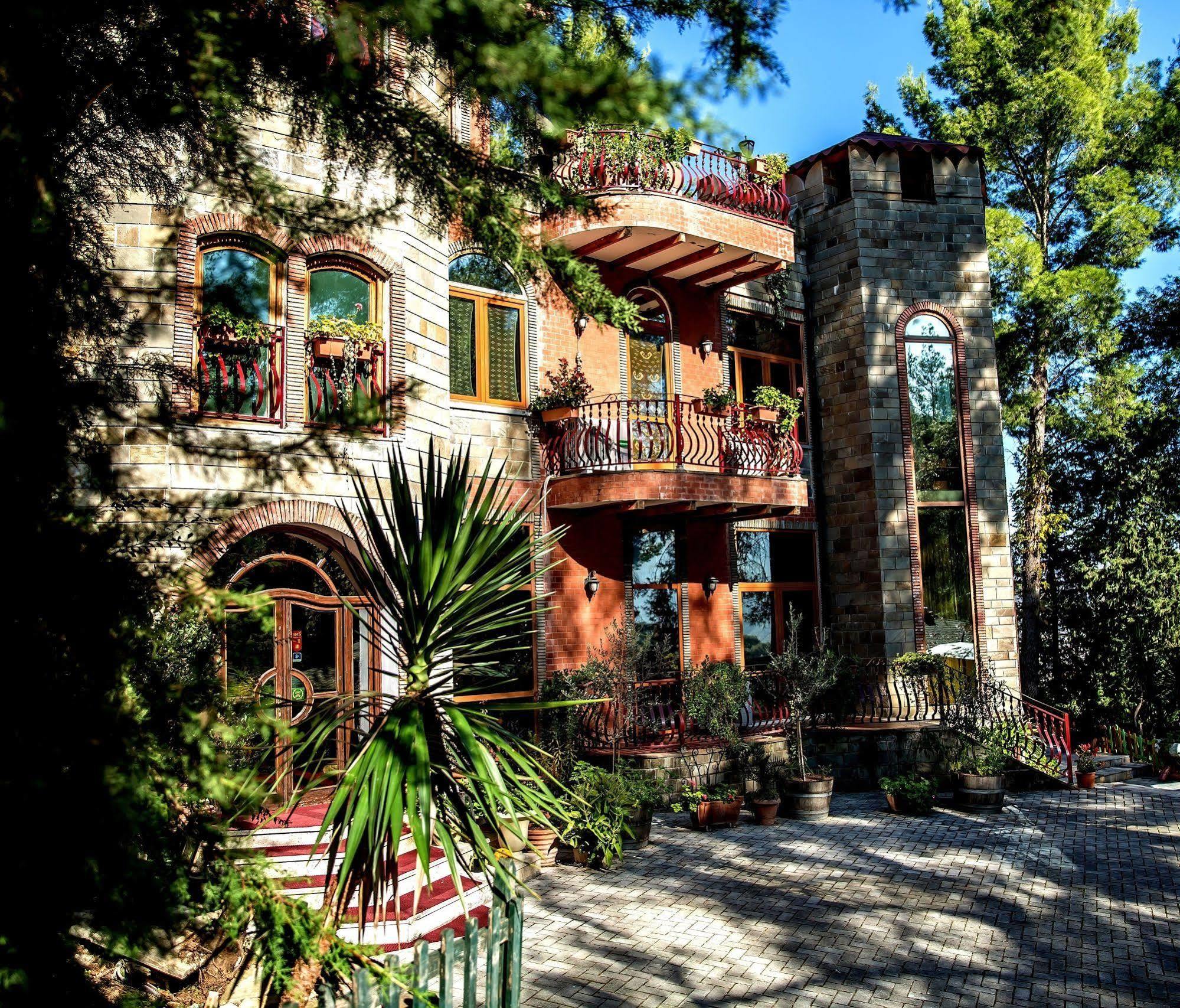 Hotel Castle Park Berat Exteriér fotografie